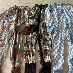 3 bamboo footies